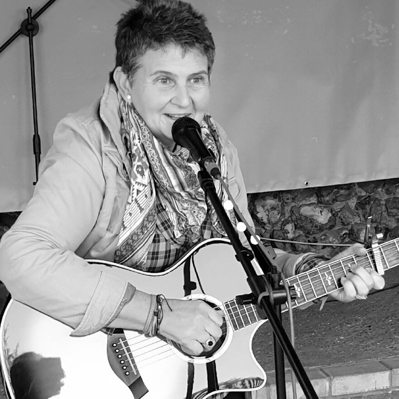 Marina Florance - Deepdale Festival | 22nd to 25th September 2022 - <p>'Occasionally you come across an artist that not only writes a fantastic narrative, but also seemingly makes everything they touch sound like their own'  Neil King FATEA</p>

<p>A singer/songwriter originally from London, Marinas music crosses a number of genres and has been described as Acoustic, Americana, Blues, Country and Folk, while it doubtless draws inspiration from all these sources her voice and style are uniquely her own.</p> 

<p>She has been compared to some of the best vocalists in the music world, from Nanci Griffiths to Willie Nelson, Johnny Cash to Patsy Cline and more.</p>
